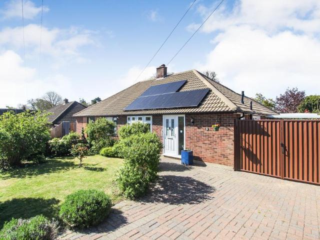 Bungalow for sale in Bedford