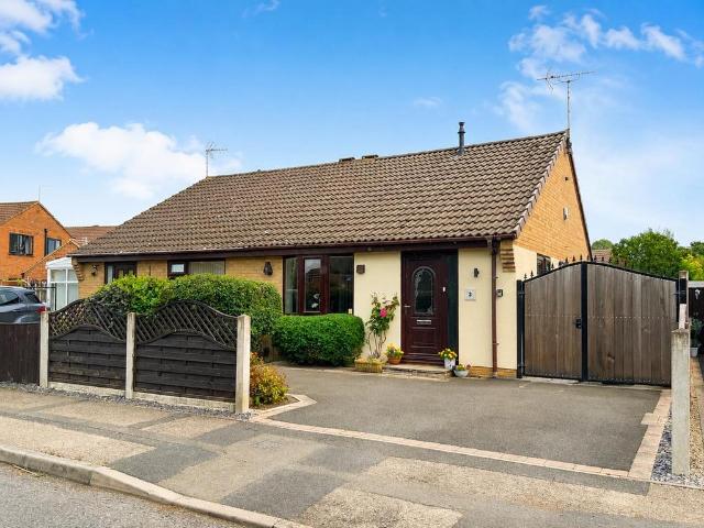 Bungalow for sale in Alverton, East Midlands