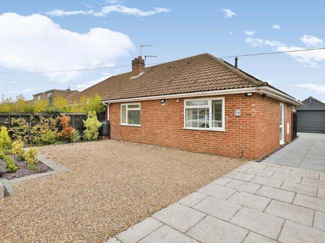 Bungalow for sale in Drayton, Broadland