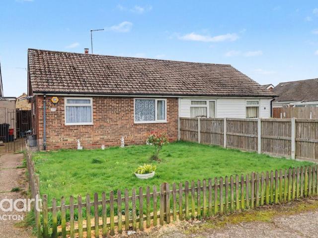 Bungalow for sale in Dale Hill, Essex