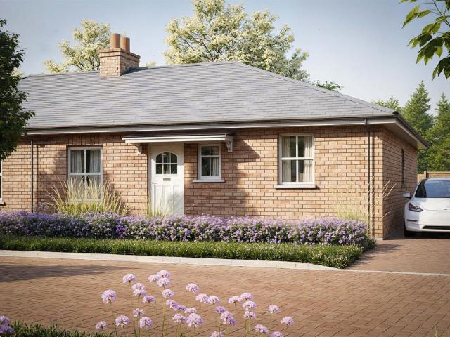 Bungalow for sale in Chipping Hill, Essex
