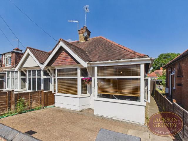 Bungalow for sale in Kingsthorpe, Northamptonshire
