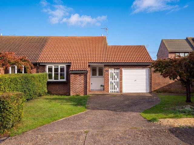 Bungalow for sale in Bar Hill, South Cambridgeshire