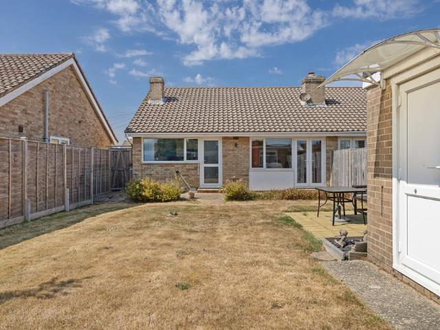 Bungalow for sale in Rose Green, Arun