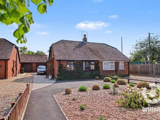 Bungalow for sale in Heacham, King's Lynn and West Norfolk
