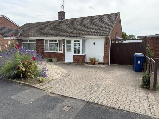Bungalow for sale in Tewkesbury, Pamington