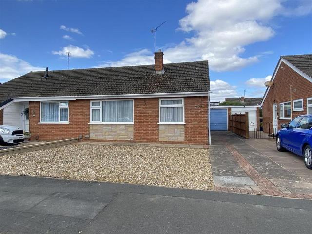 Bungalow for sale in Elmfield, Leicestershire