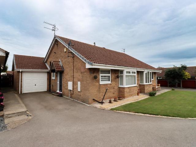 Bungalow for sale in The Pastures, Filey