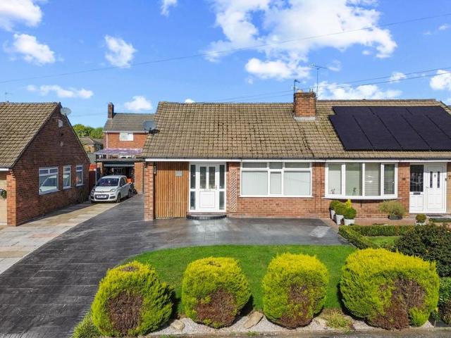 Bungalow for sale in Arbury, Winwick