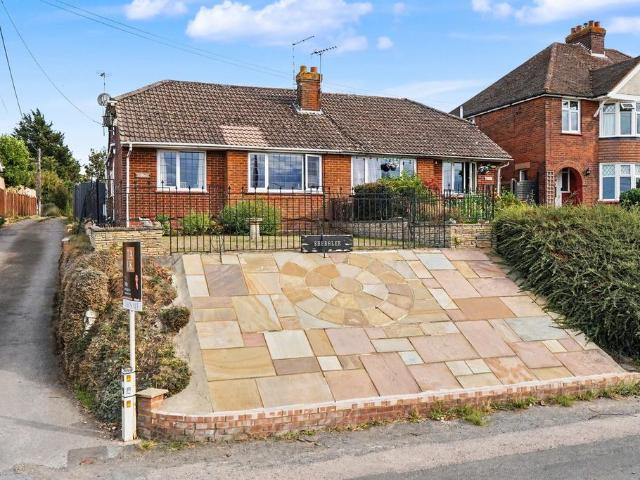 Bungalow for sale in Oad Street, Kent