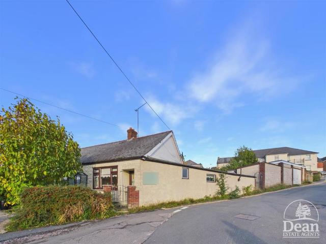 Bungalow for sale in Denecroft, Forest of Dean