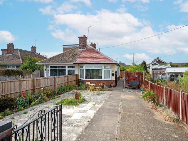 Bungalow for sale in Stokesby, Norfolk