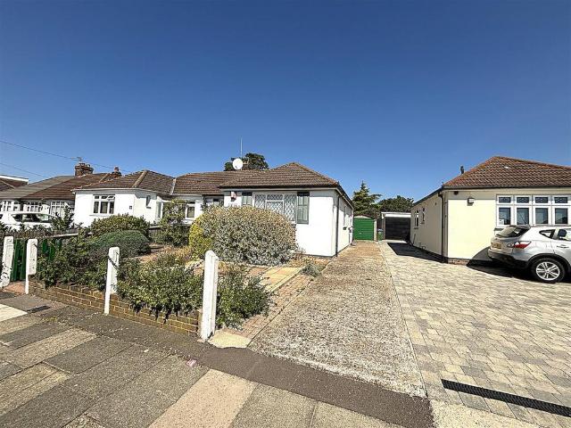 Bungalow for sale in West Heath, Greater London