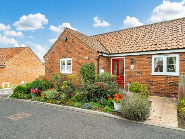 Bungalow for sale in Woodgate Park, Breckland
