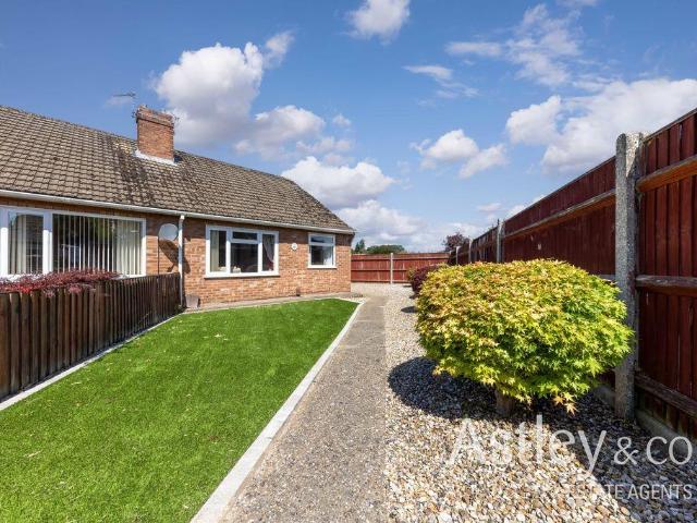 Bungalow for sale in Crostwick, Norfolk