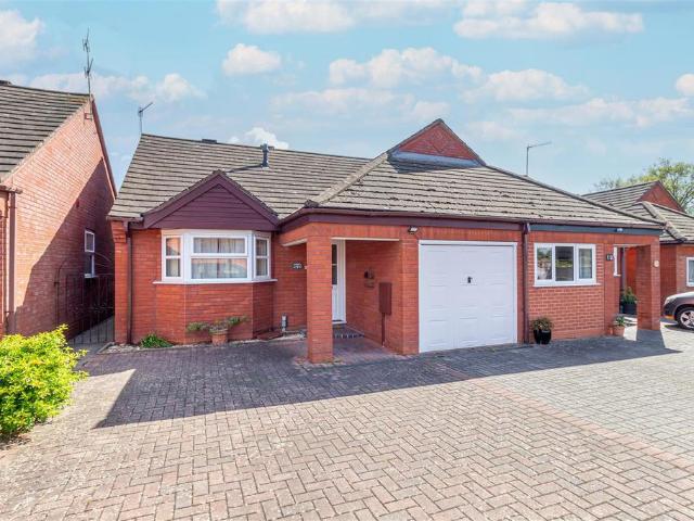 Bungalow for sale in St. Peter the Great County, St Peters