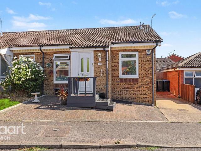 Bungalow for sale in Bedingfield, Suffolk