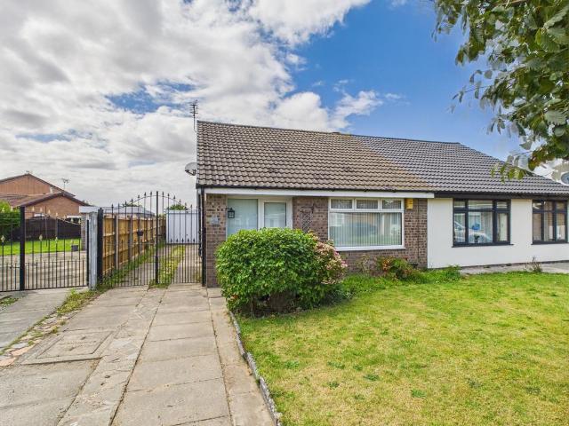 Bungalow for sale in Southport, Marshside