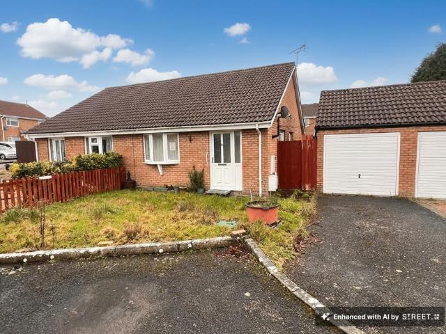 Bungalow for sale in Rhoose, Wales