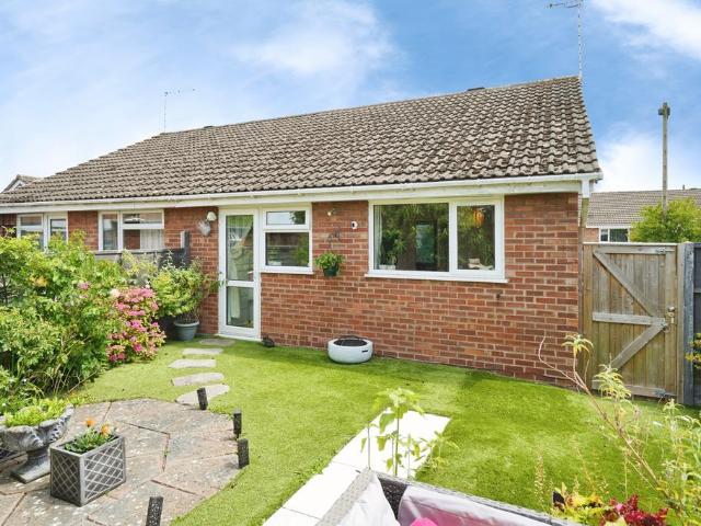 Bungalow for sale in Beamhurst, Staffordshire