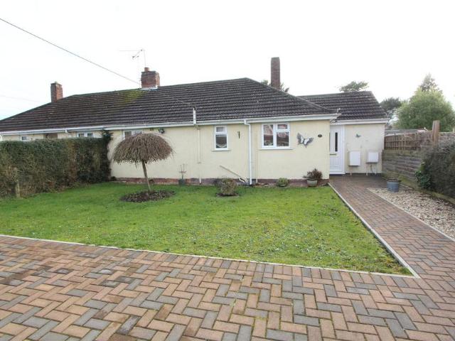 Bungalow for sale in Cleeve, North Somerset
