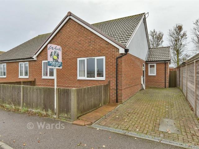 Bungalow for sale in Leysdown-on-Sea, Swale