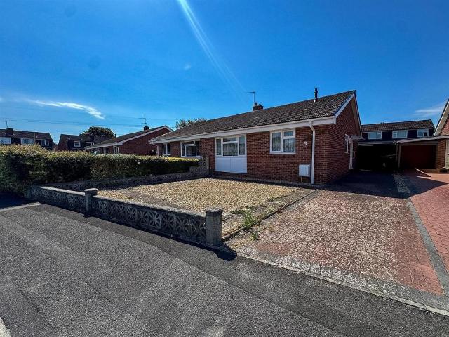 Bungalow for sale in Worle, Weston-super-mare