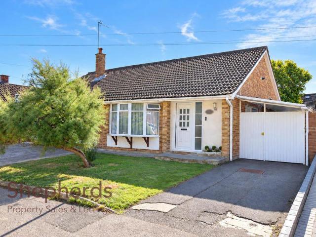 Bungalow for sale in Churchgate, Broxbourne