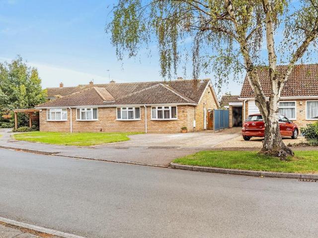 Bungalow for sale in Bedford