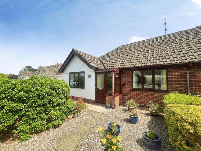 Bungalow for sale in Eastbridge, Suffolk