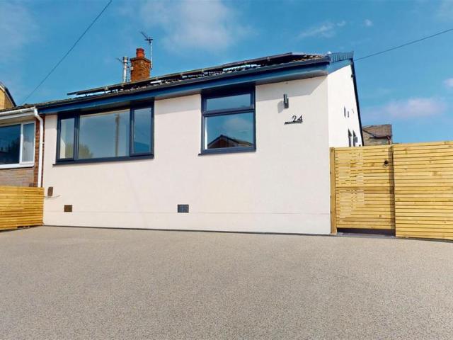 Bungalow for sale in Halifax, Claremount