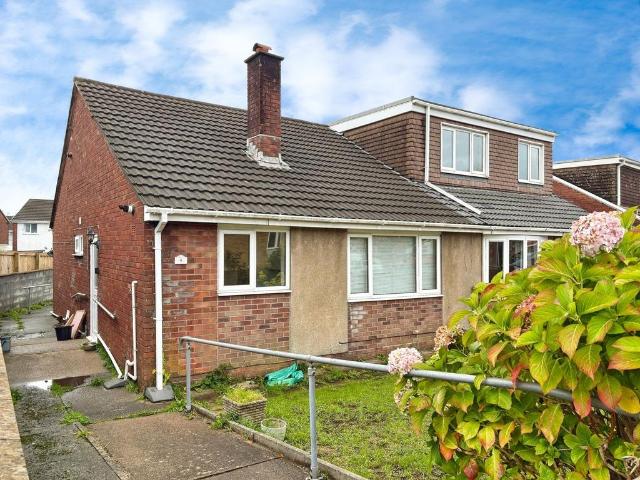 Bungalow for sale in Baglan