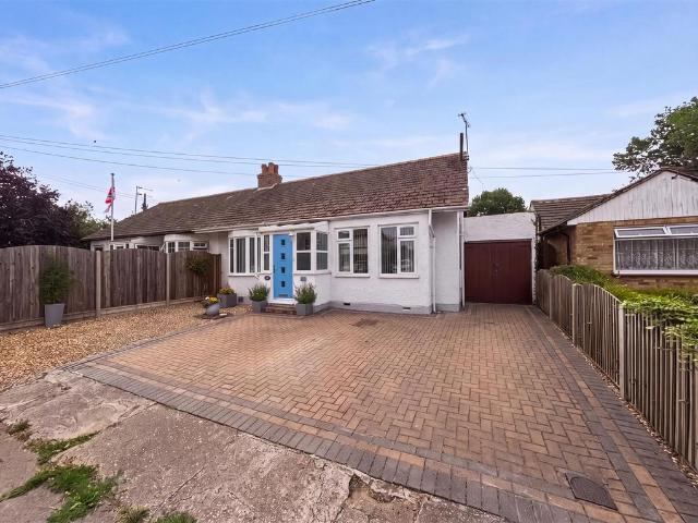 Bungalow for sale in Beltinge, The Bridge