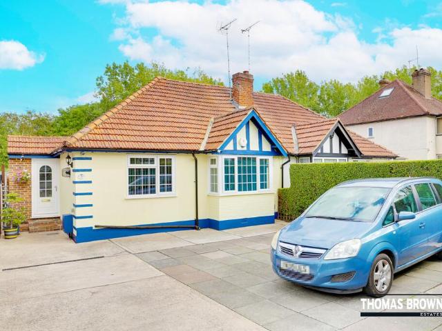 Bungalow for sale in St Paul's Cray, Greater London