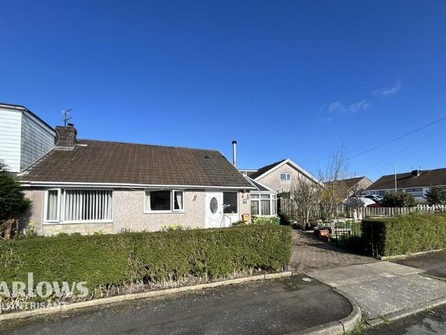 Bungalow for sale in Llantrisant, Beddau