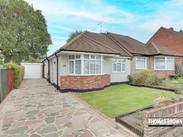 Bungalow for sale in St Mary Cray, Cat Hill