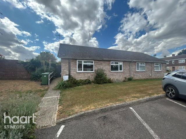 Bungalow for sale in Huntingdon, Cambridgeshire