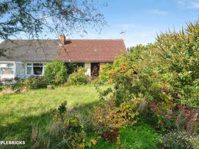Bungalow for sale in Barrow Green, Swale