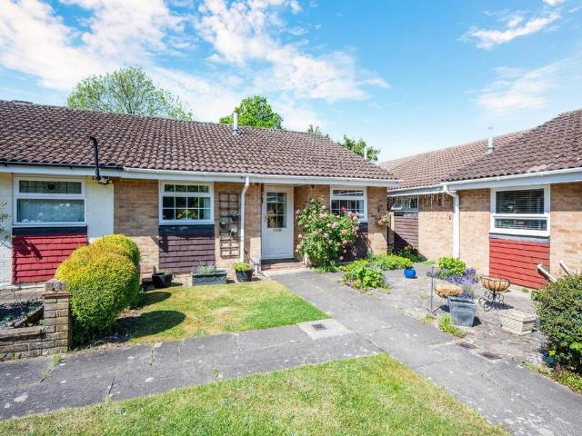 Bungalow for sale in Tattenham Corner, Red Hill