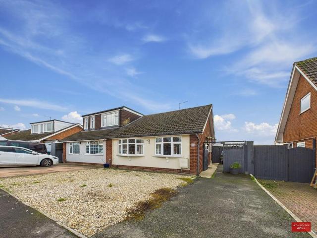 Bungalow for sale in Kingsway, Gloucester