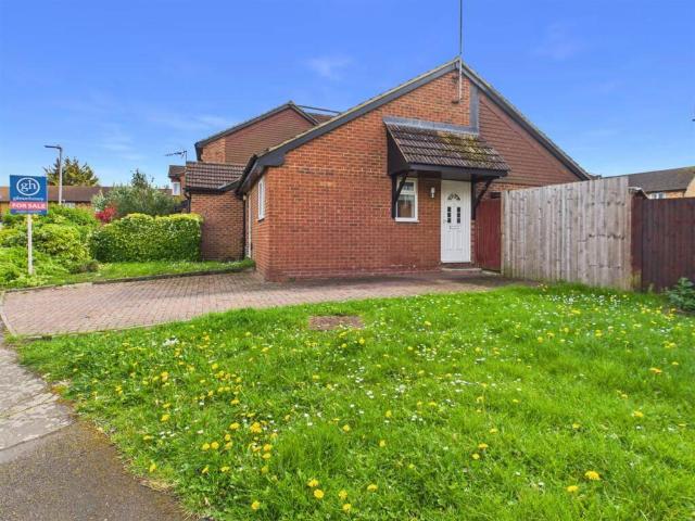Bungalow for sale in Greater London