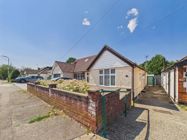 Bungalow for sale in Ickenham, Greater London