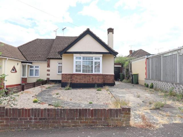 Bungalow for sale in Barling, Essex