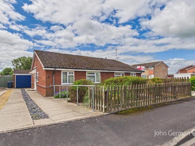 Bungalow for sale in Doxey, Baswich