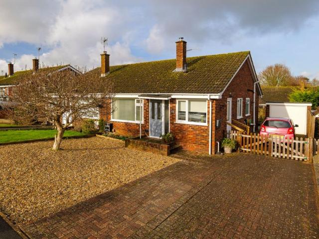 Bungalow for sale in Folkestone, Kent