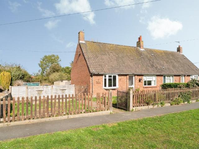 Bungalow for sale in Comers, Norfolk