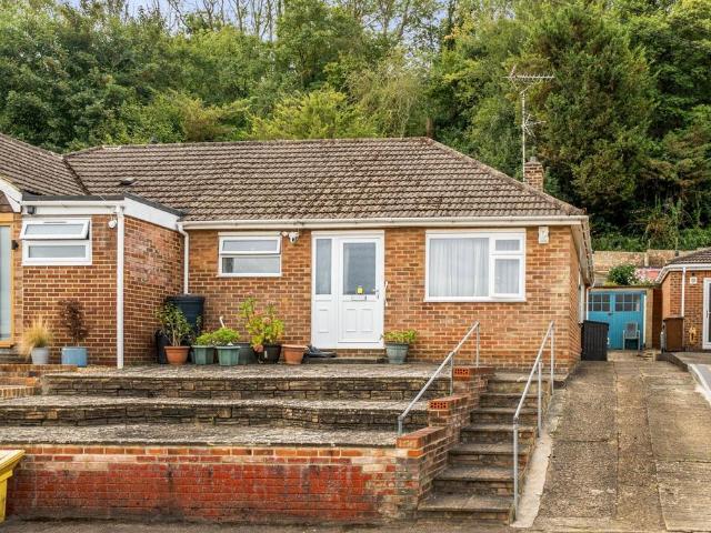 Bungalow for sale in Whorns Place, Cuxton