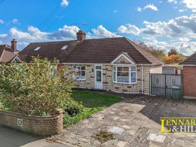 Bungalow for sale in Little Thurrock, Grays