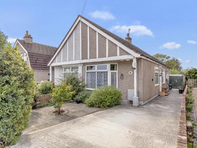 Bungalow for sale in London Borough of Havering, Greater London