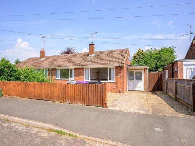 Bungalow for sale in Grantham, Barholm